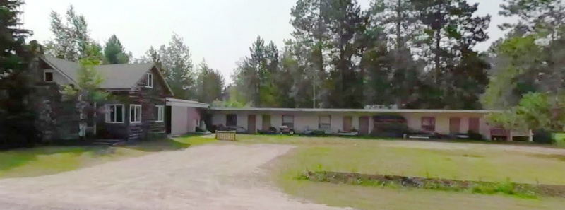 Tahquamenon Falls Motel - 2021 Street View